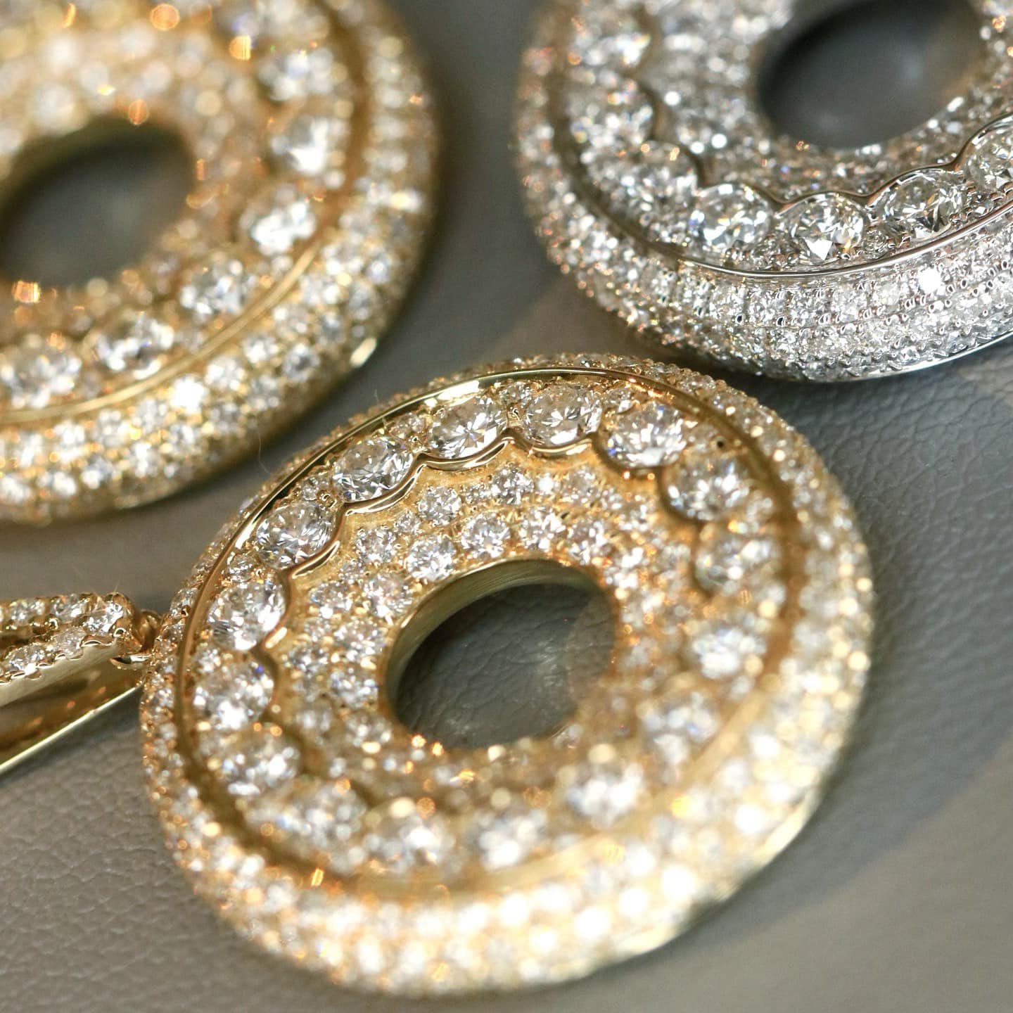 18K天然鑽石-精品甜甜圈墜飾