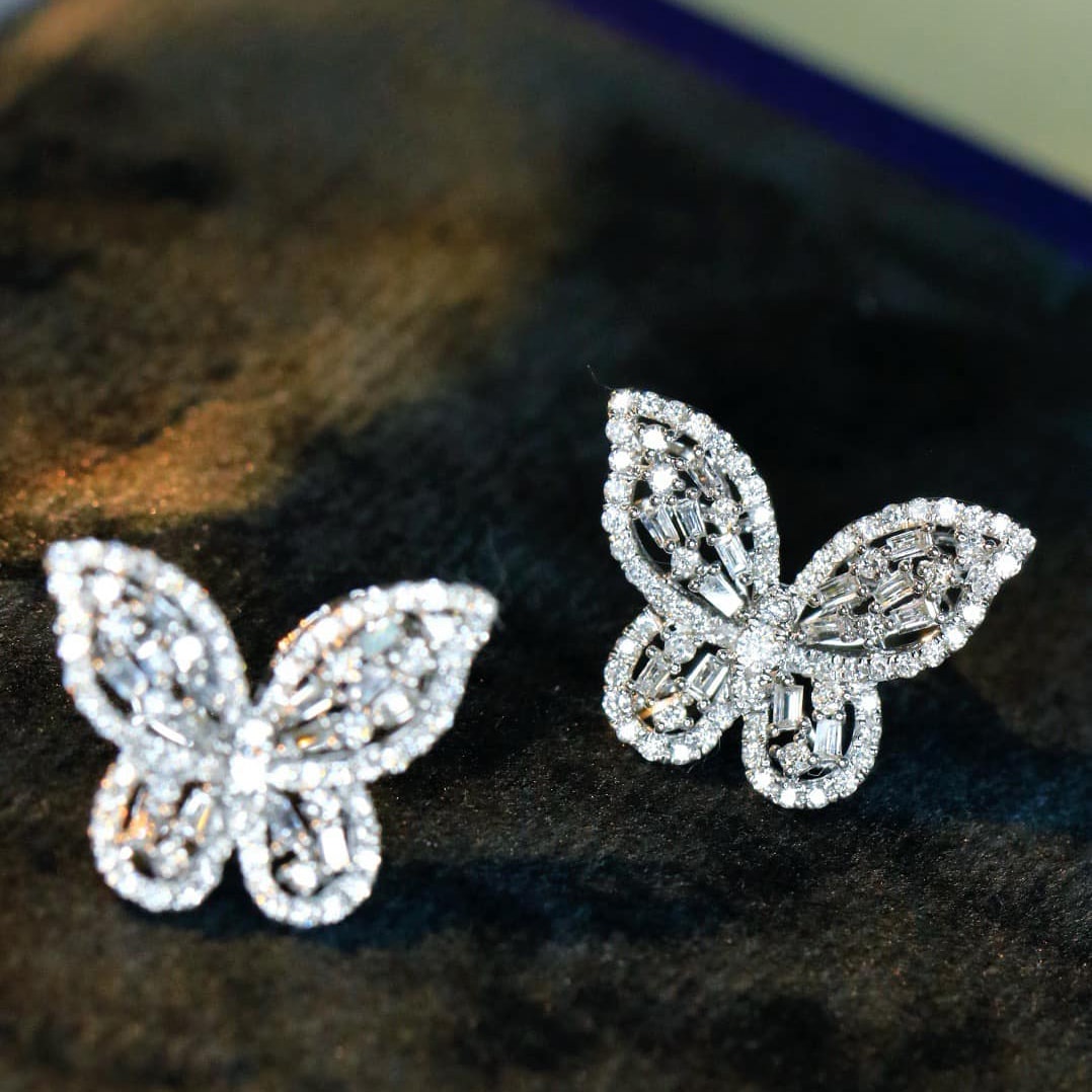 18K天然鑽石-蝴蝶閃動耳環 - 第5張圖 18K天然鑽石-蝴蝶閃動耳環
