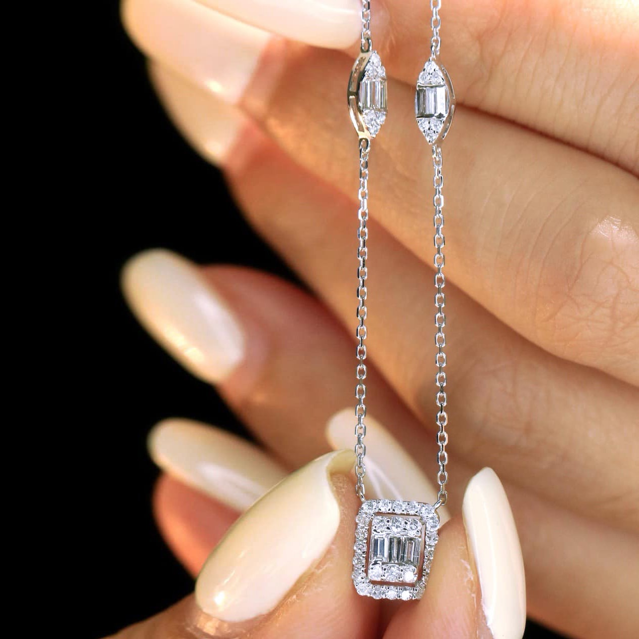 18K天然鑽石-馬眼拼鑲輕奢項鍊