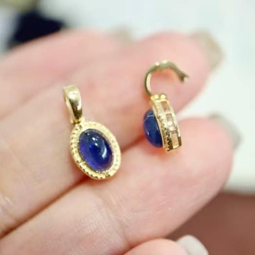 18K天然藍寶石-斯里蘭卡皇家藍墜飾