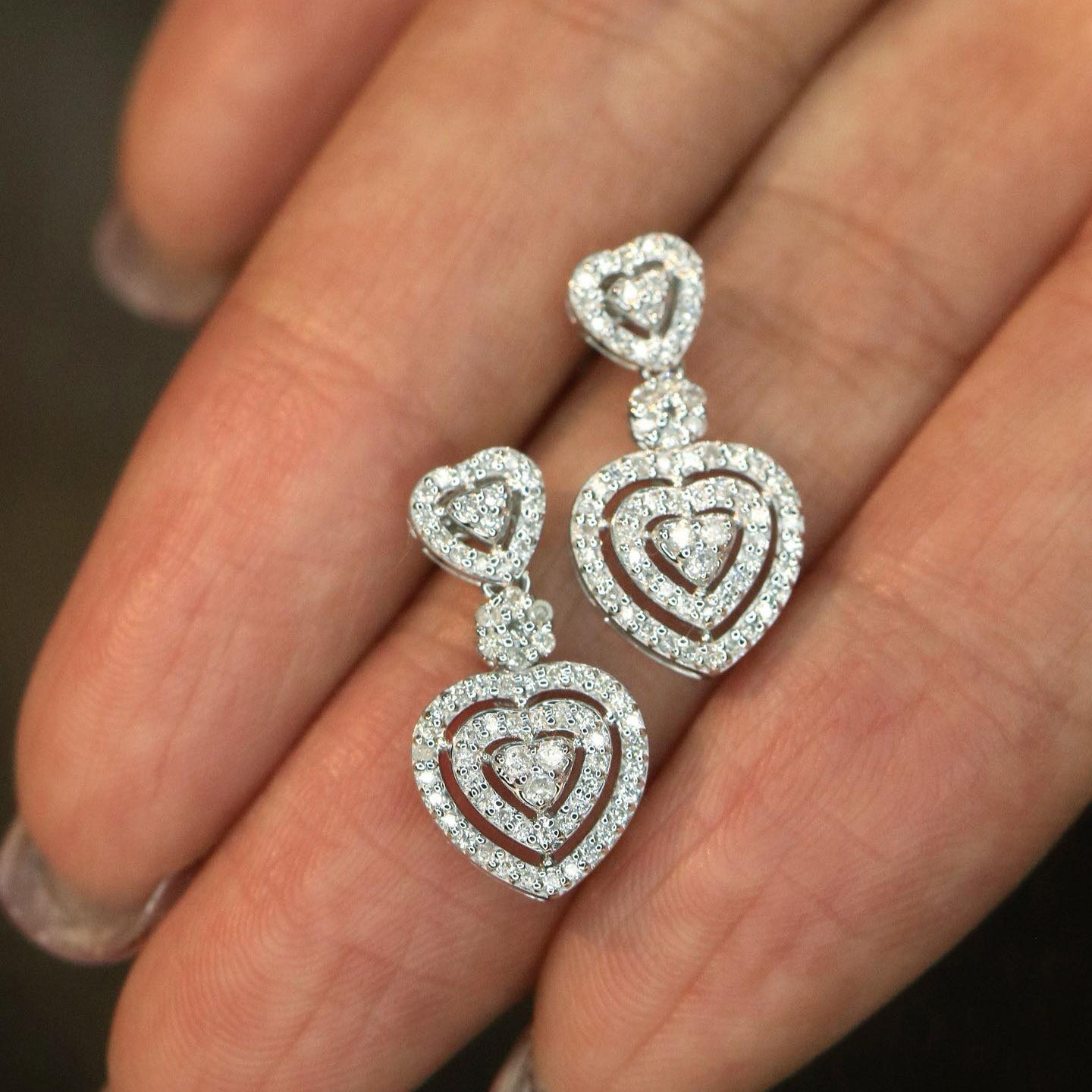 18K天然鑽石-豪華愛心耳環