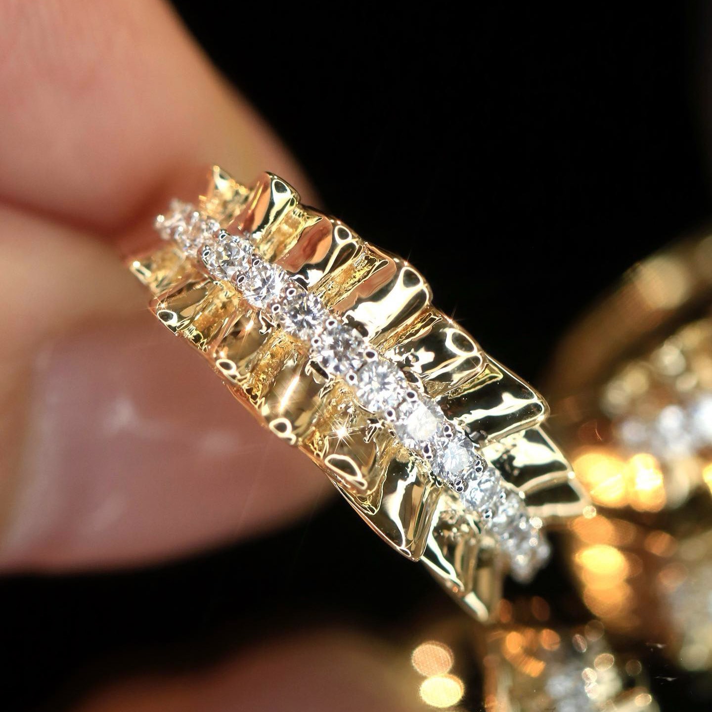 18K天然鑽石-百褶時尚戒指