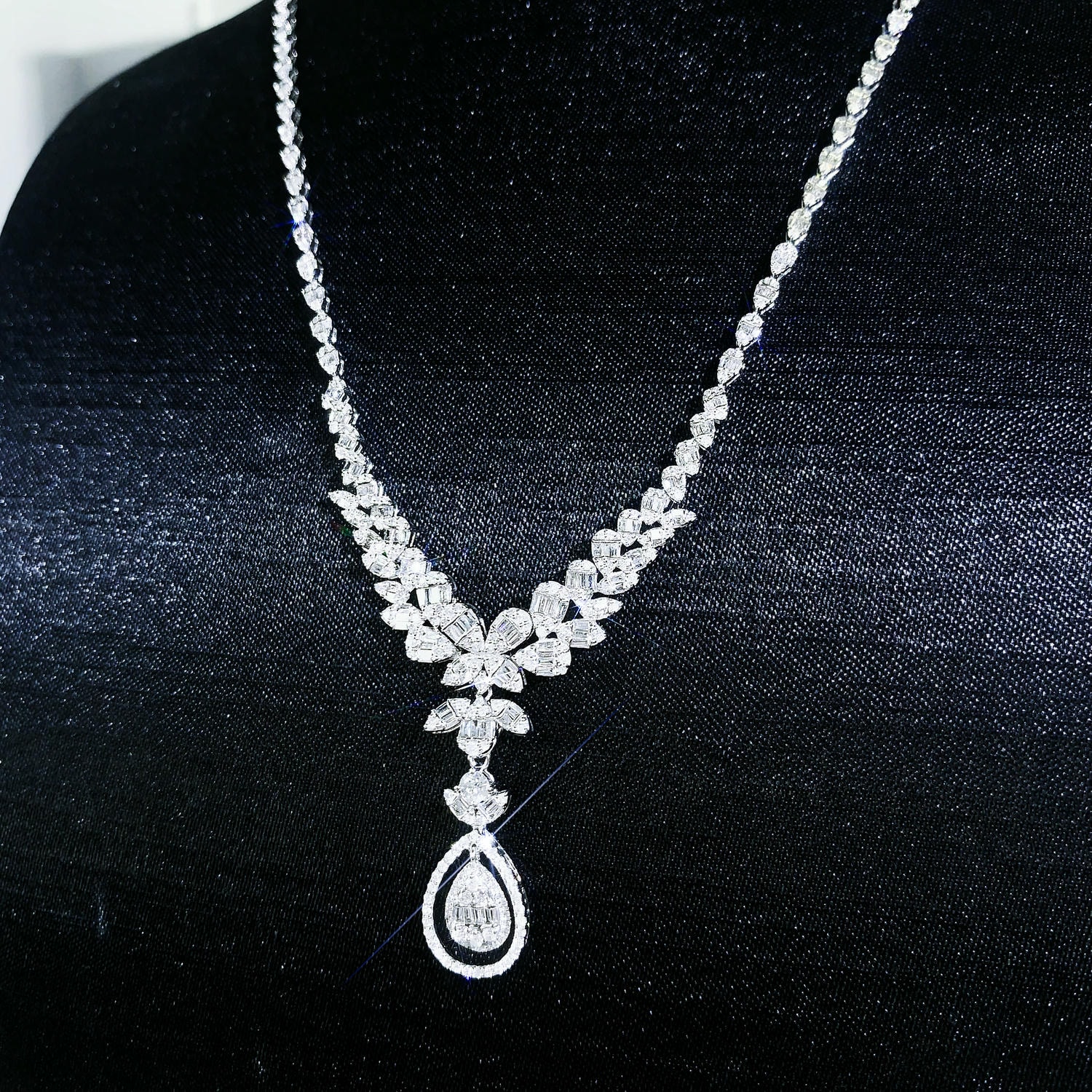 18K天然鑽石-豪華可拆卸水滴項鍊