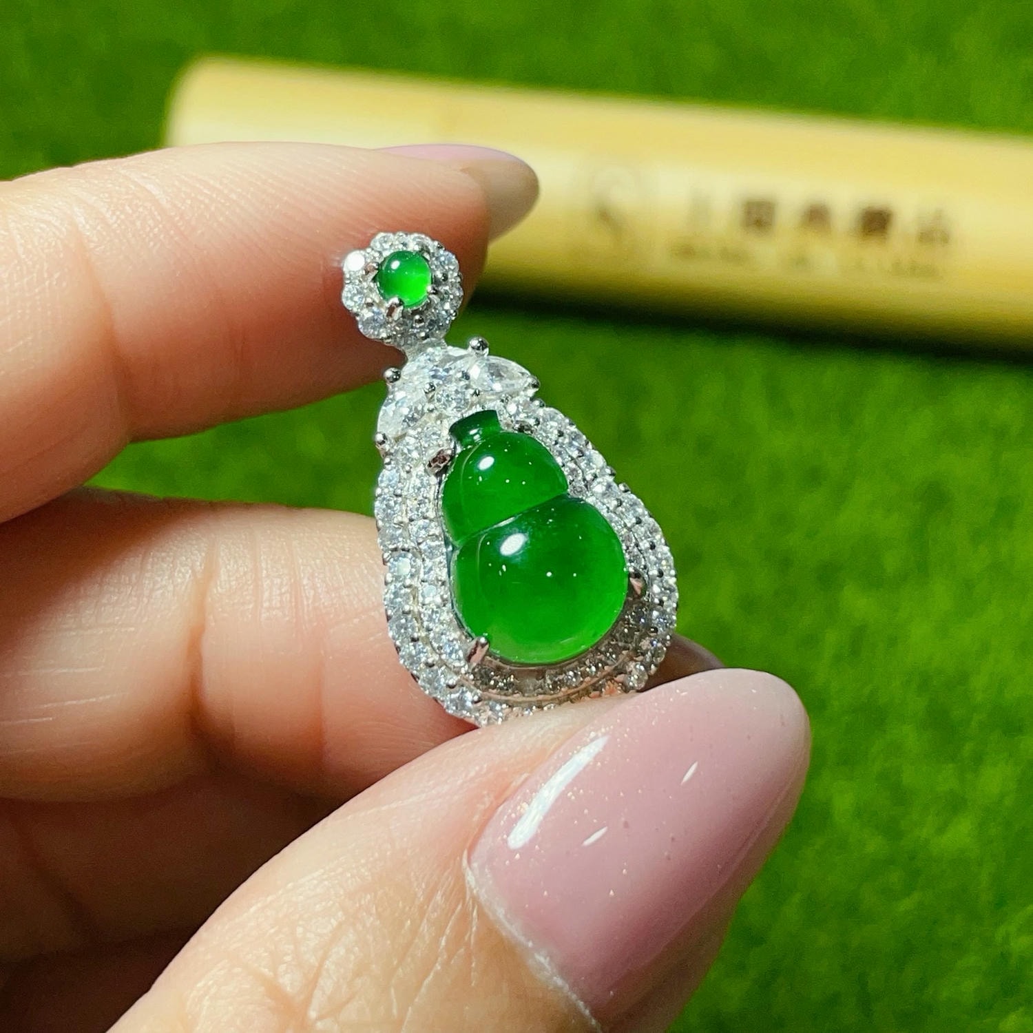 天然翡翠-A貨翡翠葫蘆澎澎墜飾