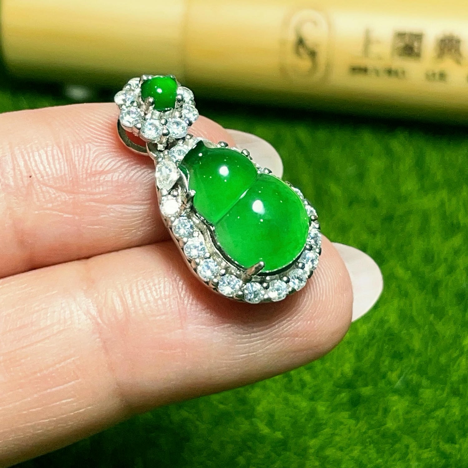 天然翡翠-A貨翡翠葫蘆超澎墜飾