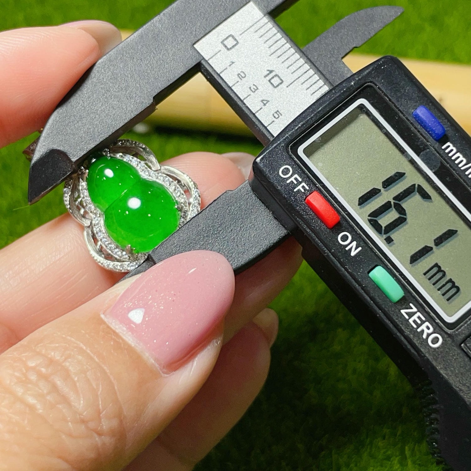 天然翡翠-A貨翡翠葫蘆澎澎澎墜飾