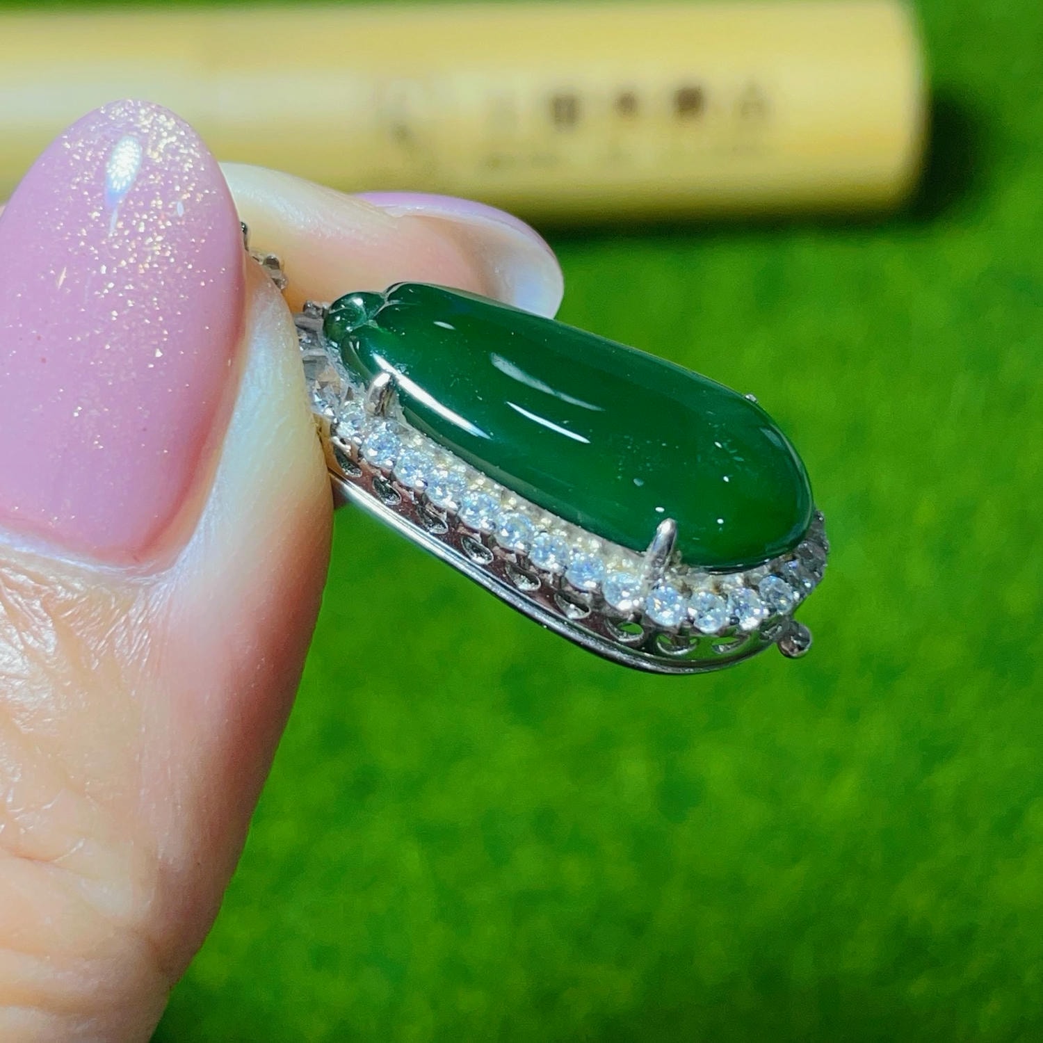 天然翡翠-A貨翡翠福瓜造型墜飾