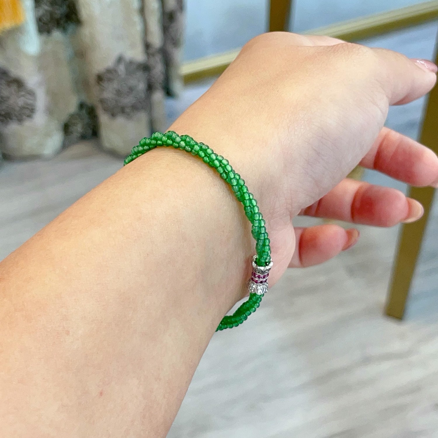 天然翡翠-A貨翡翠纏綿婉轉珠串