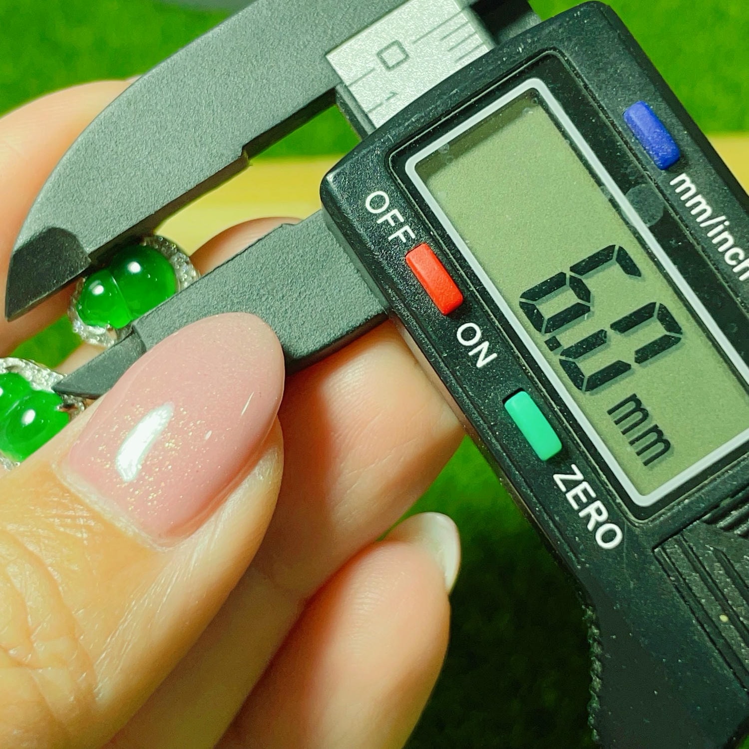 天然翡翠-A貨翡翠放光葫蘆耳環