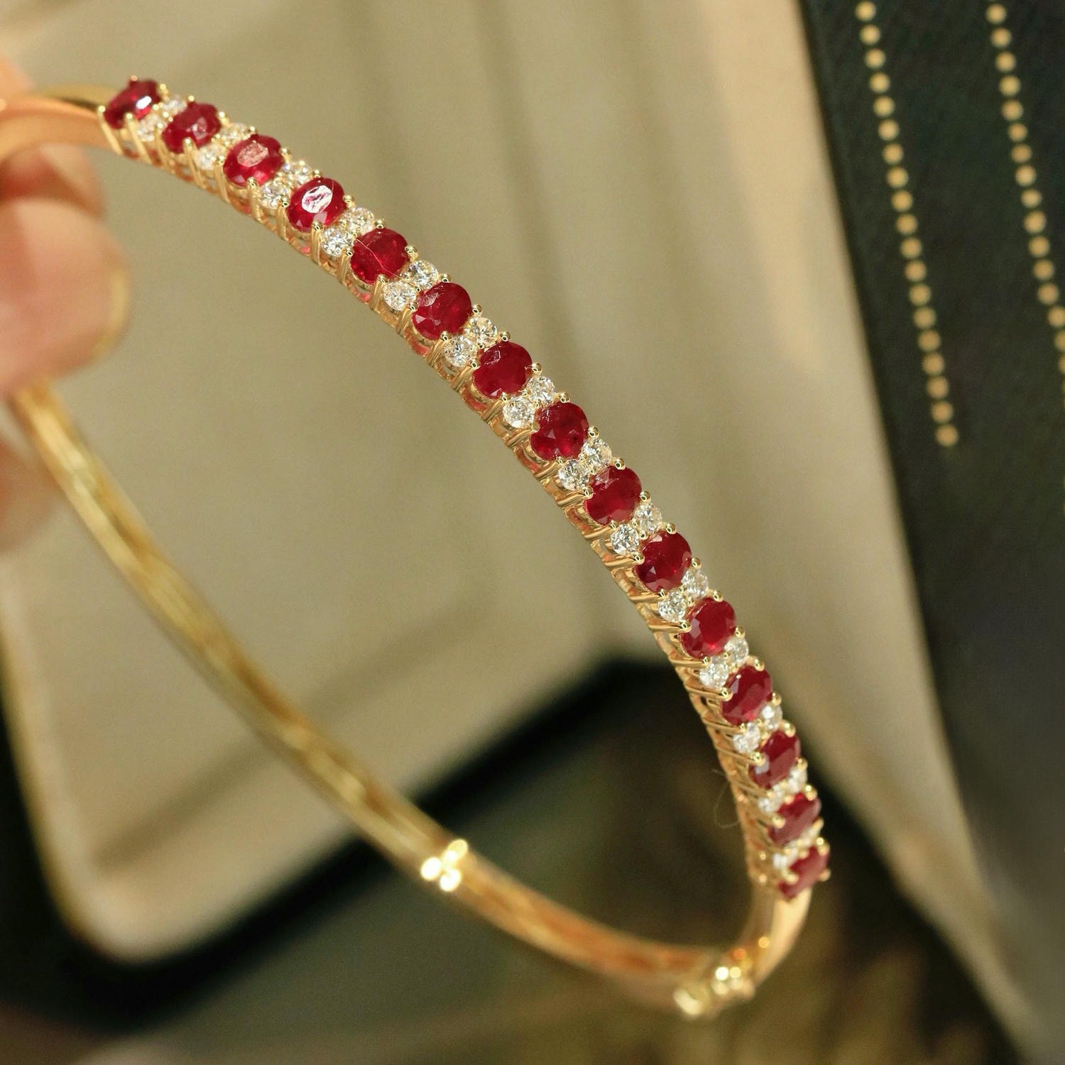 18K天然紅寶石-仙氣飄飄手鐲 - 第4張圖 18K天然紅寶石-仙氣飄飄手鐲