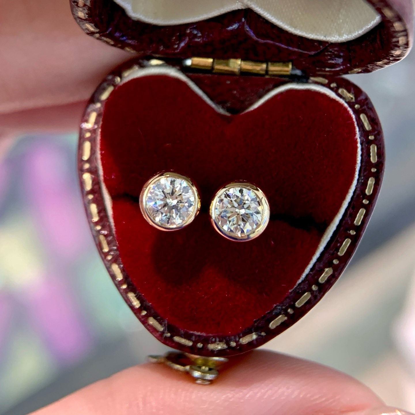 18K天然鑽石-極閃泡泡耳環