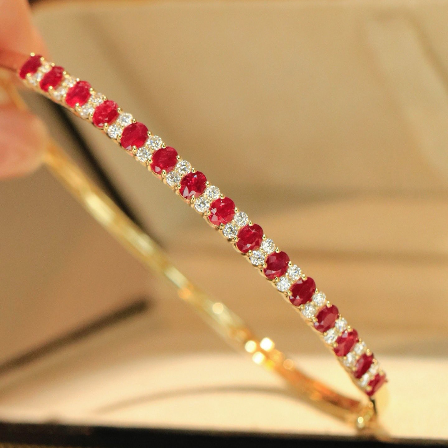 18K天然紅寶石-仙氣飄飄手鐲 - 第6張圖 18K天然紅寶石-仙氣飄飄手鐲