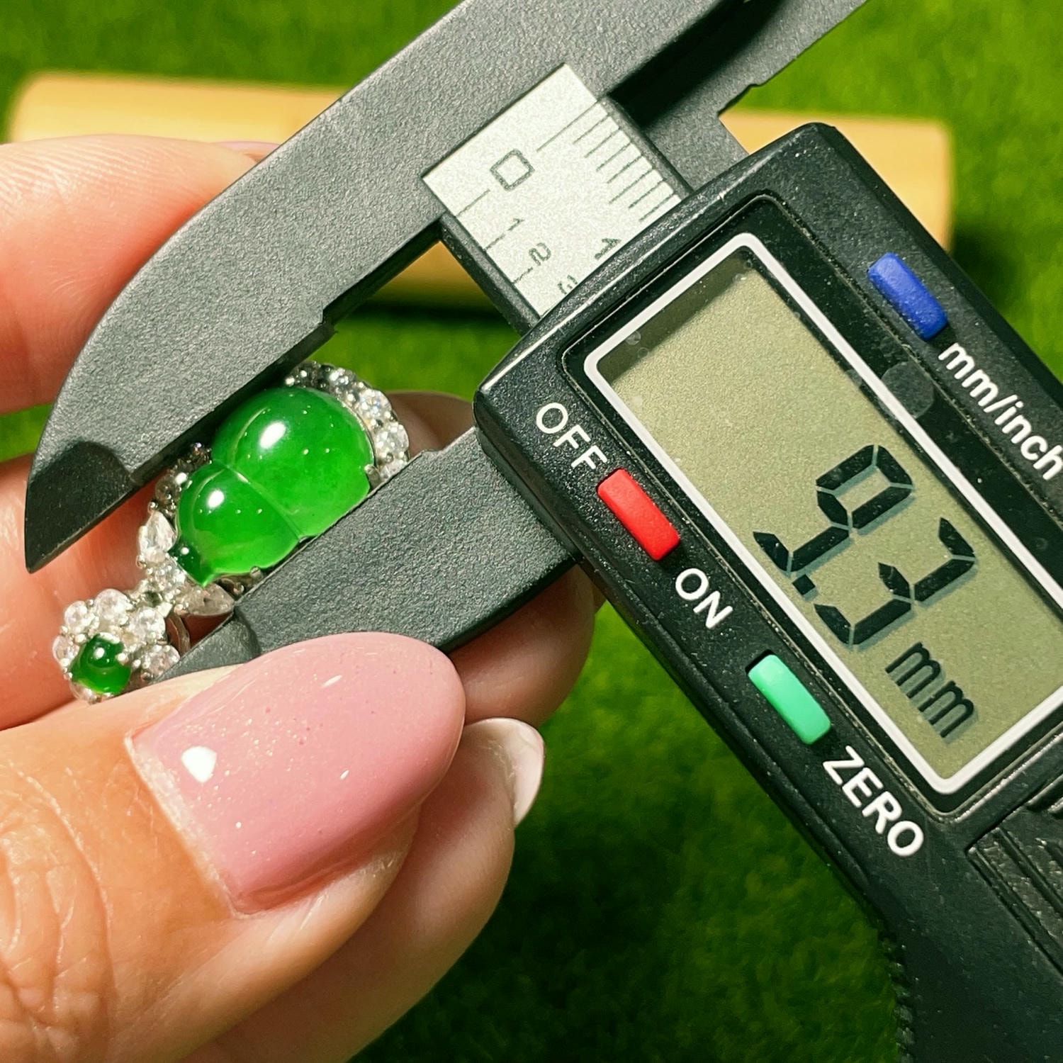 天然翡翠-A貨翡翠葫蘆超澎墜飾