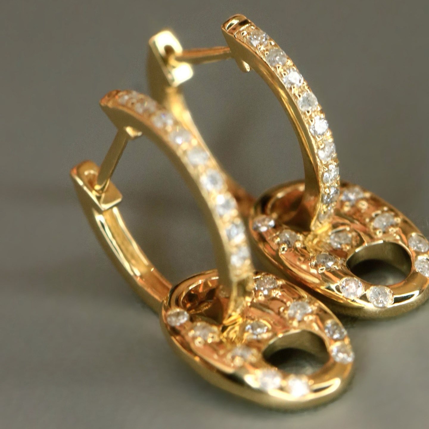 18K天然鑽石-精緻時髦兩戴耳環