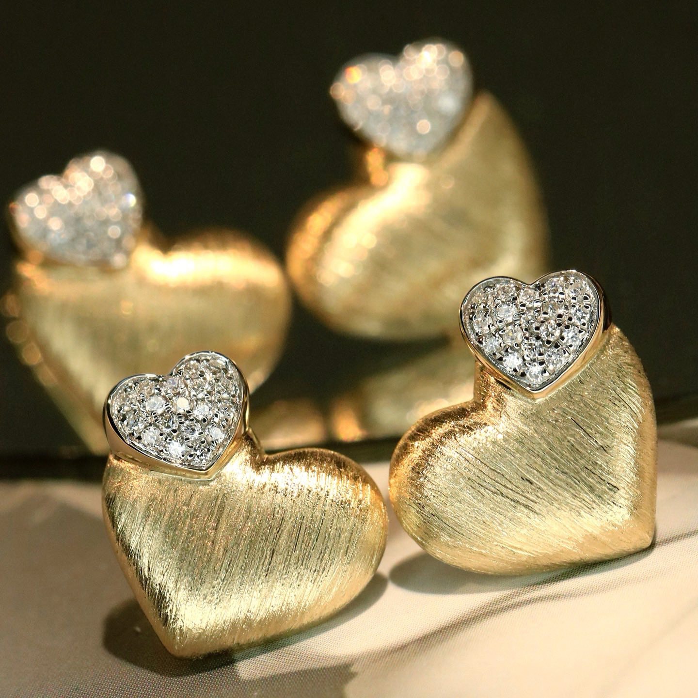 18K天然鑽石-大尺寸拉絲愛心耳環