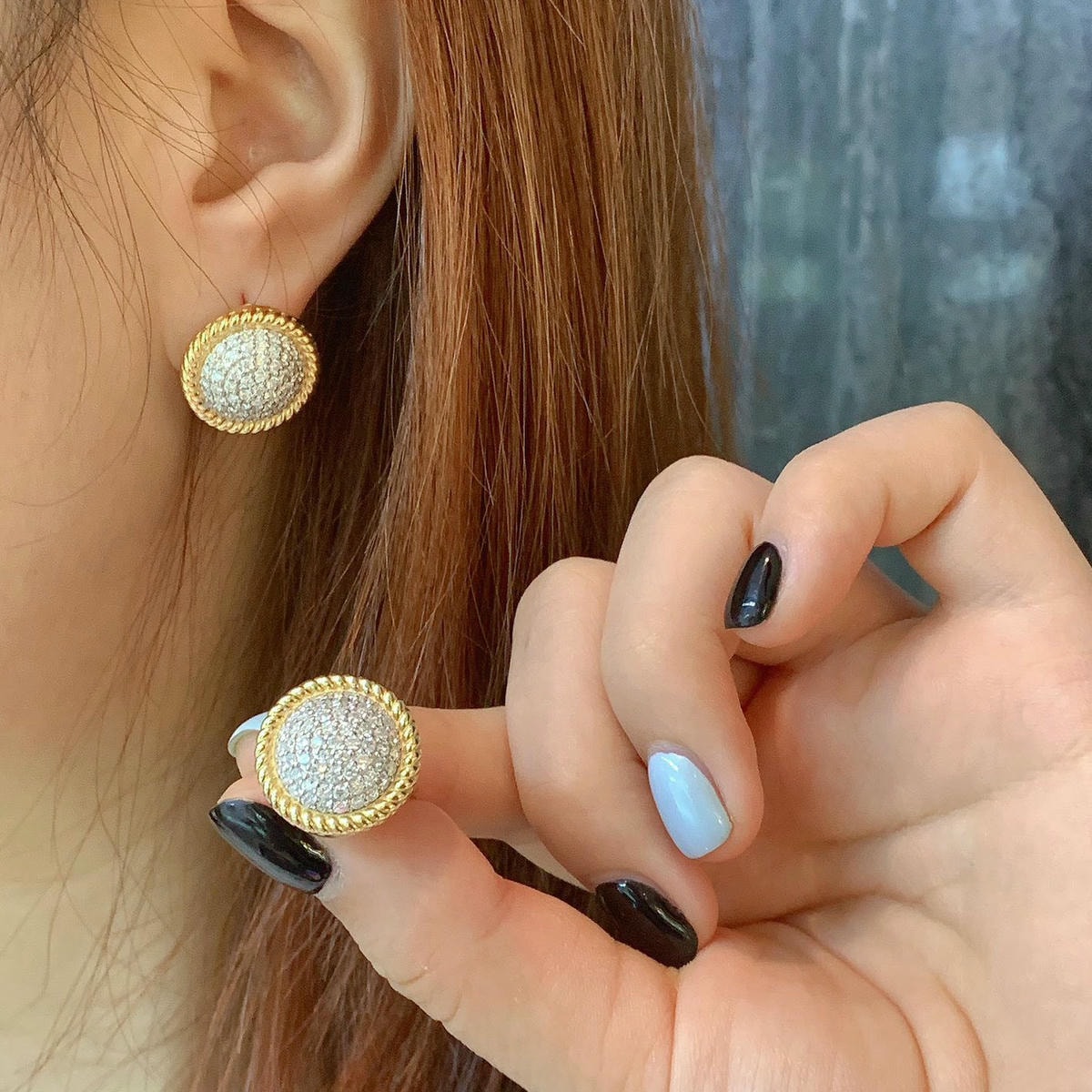 18K天然鑽石-麻花邊圓帽耳環