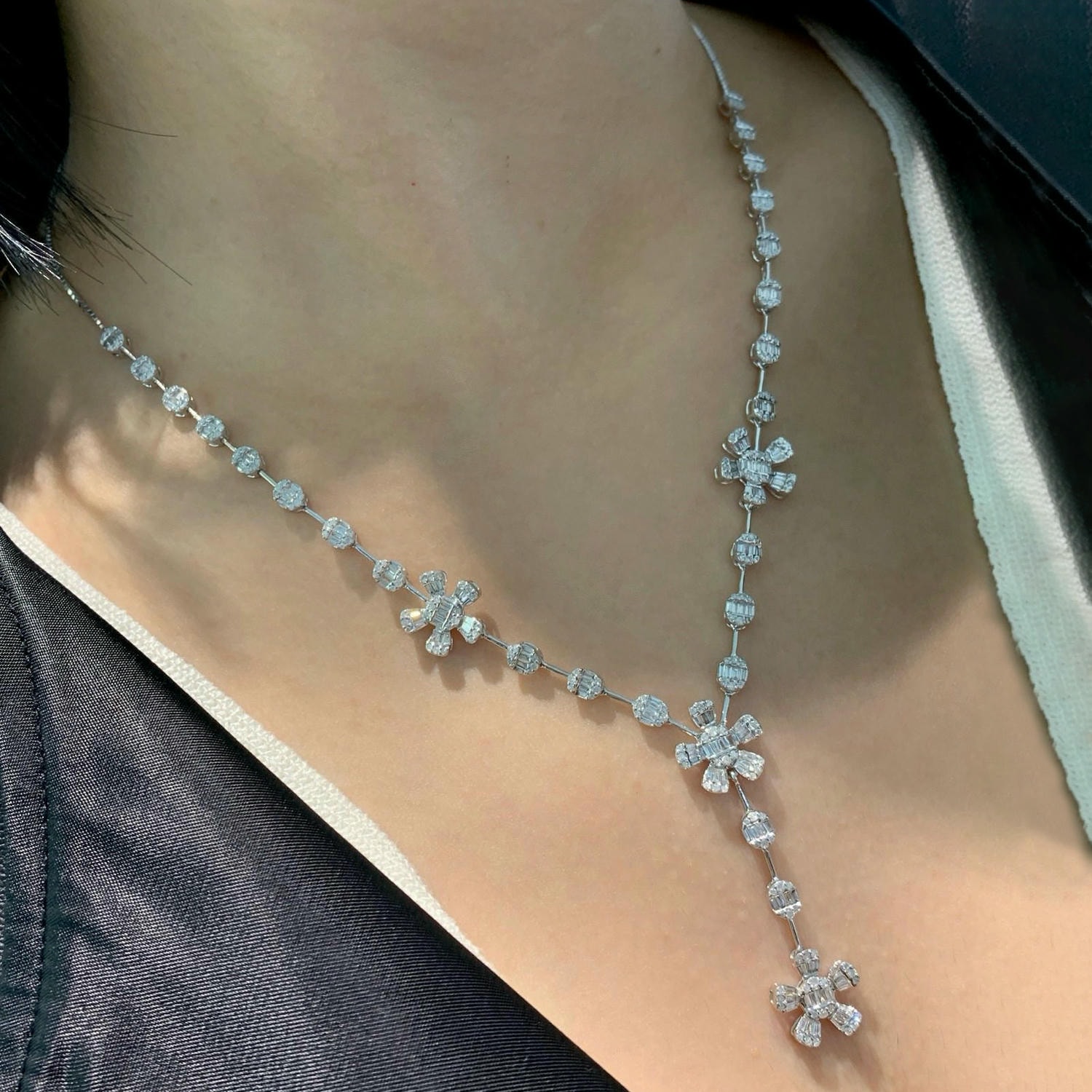 18K天然鑽石-豪華花朵項鍊