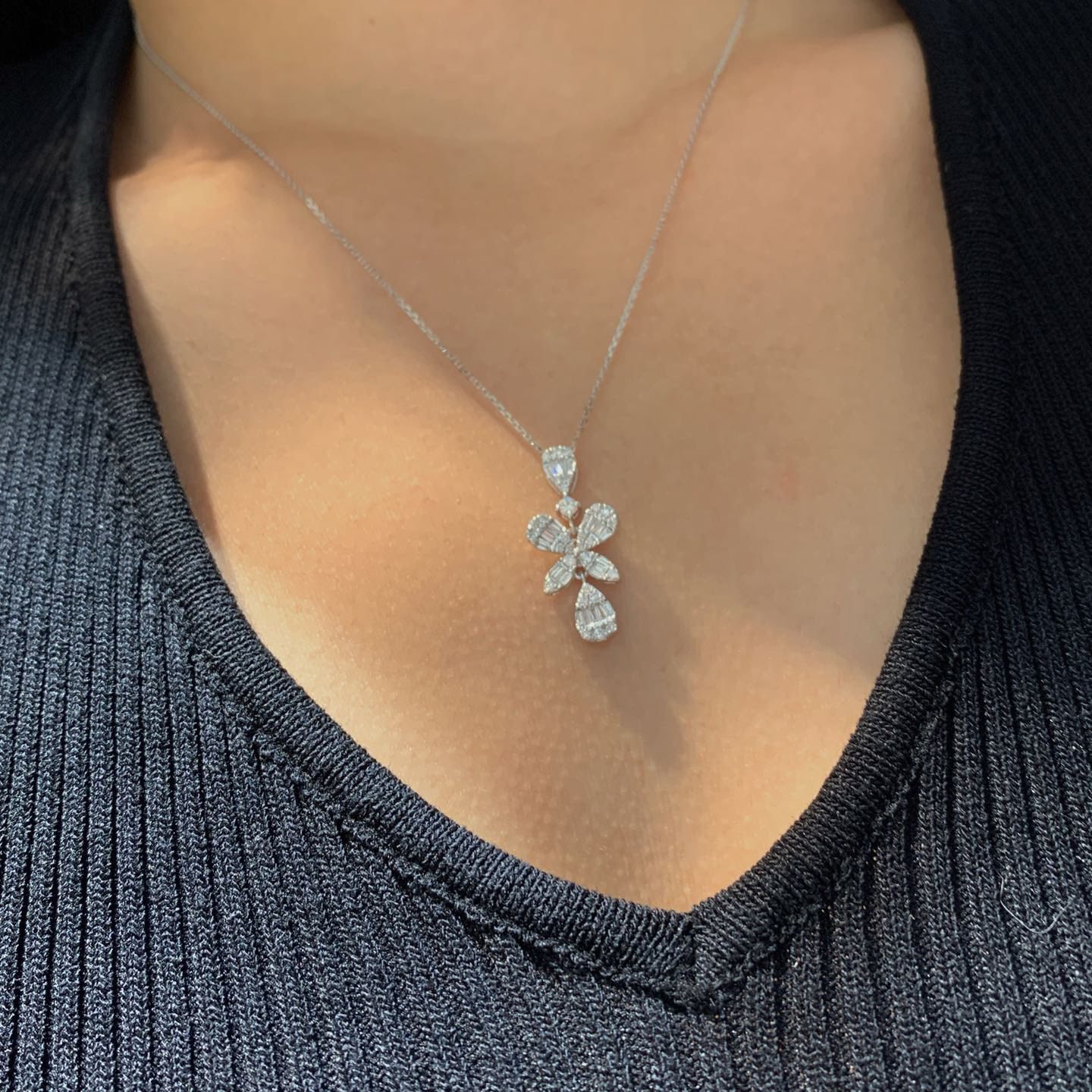 18K天然鑽石-舞蝶精緻項鍊