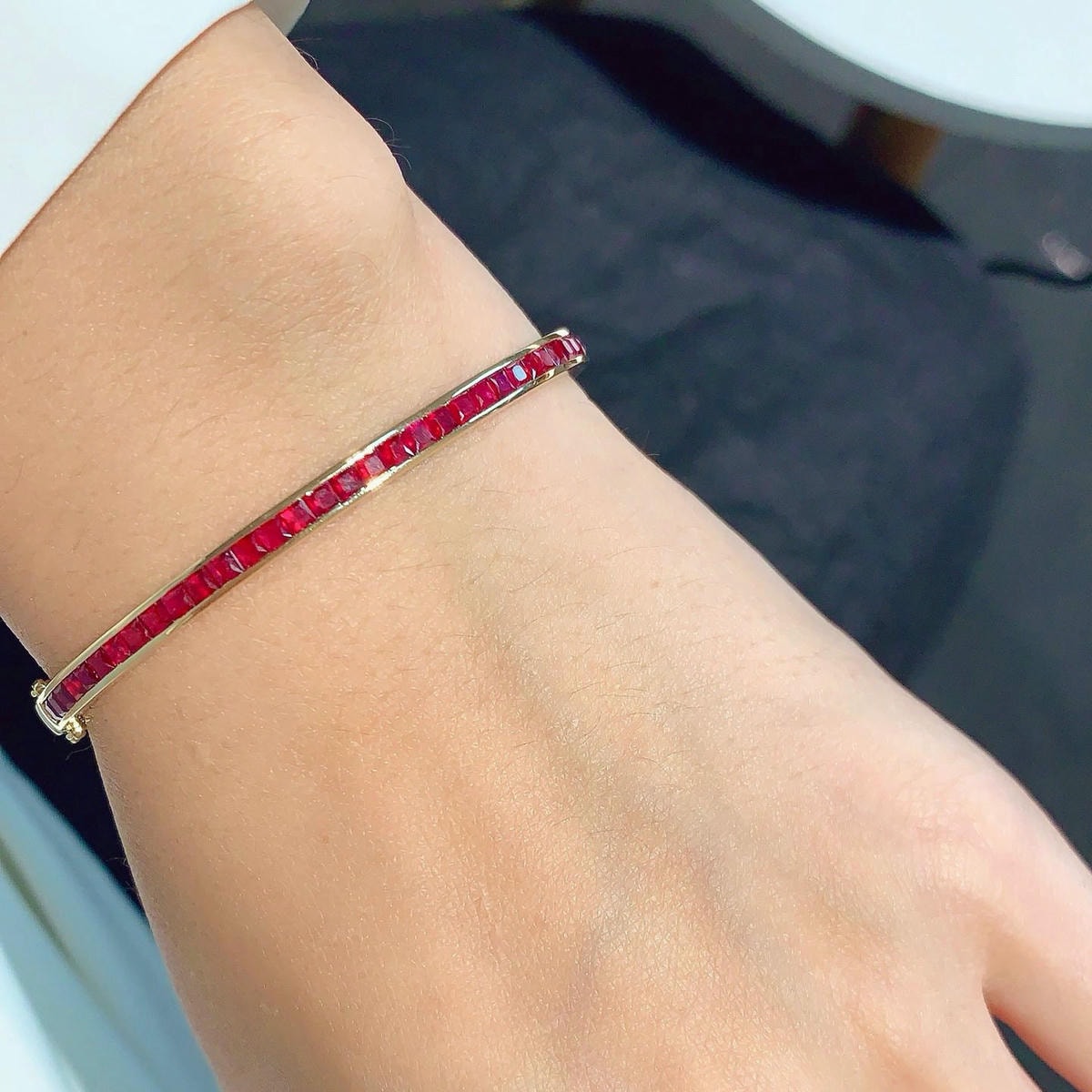 18K天然紅寶石-高雅無邊鑲嵌手鐲 - 第10張圖 18K天然紅寶石-高雅無邊鑲嵌手鐲
