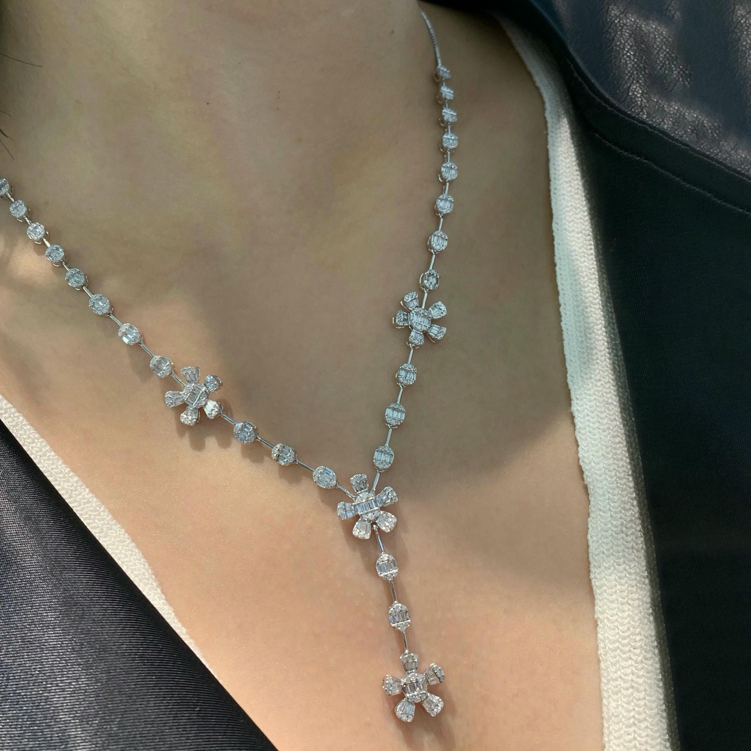 18K天然鑽石-豪華花朵項鍊