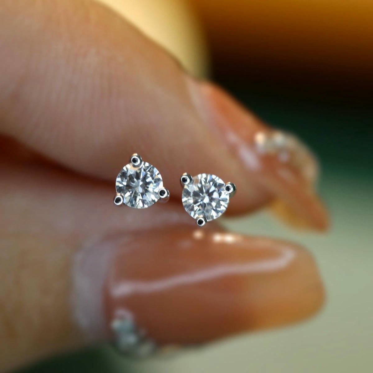 18K天然鑽石-月桂葉千金兩用耳環 - 第2張圖 18K天然鑽石-月桂葉千金兩用耳環