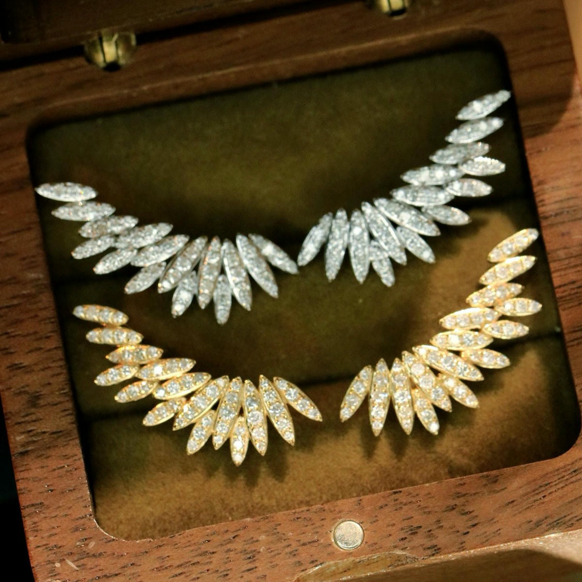 18K天然鑽石-天使翅膀豪華耳環