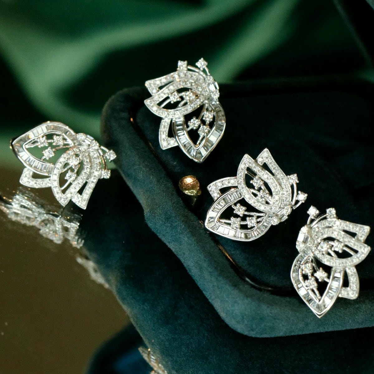 18K天然鑽石-靈動飛舞蝴蝶耳環 - 第7張圖 18K天然鑽石-靈動飛舞蝴蝶耳環