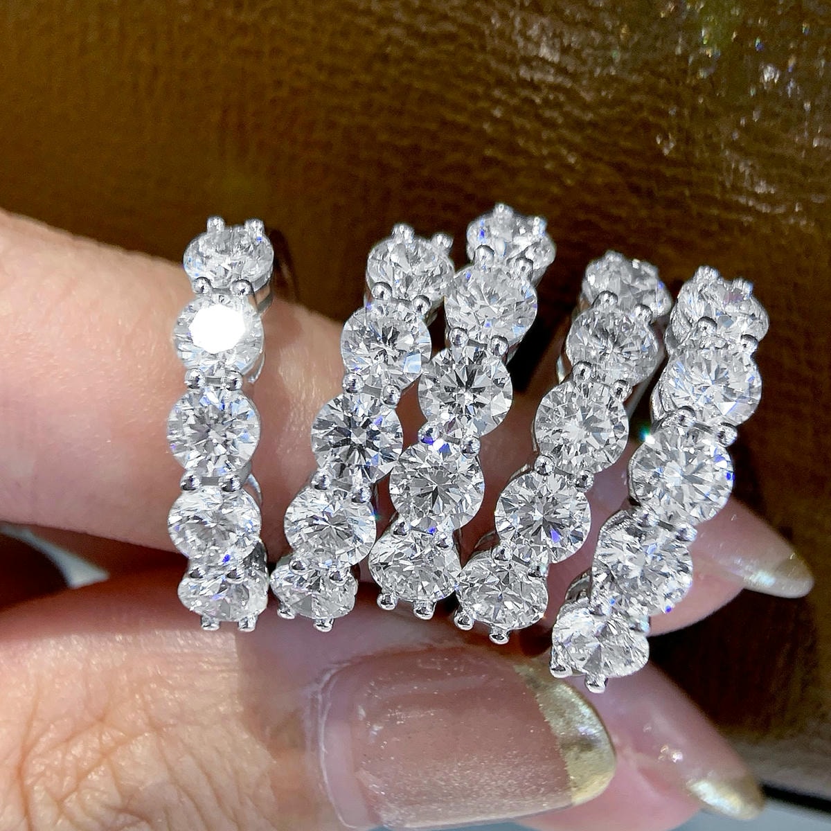 PT950天然鑽石-顆顆大粒經典戒指