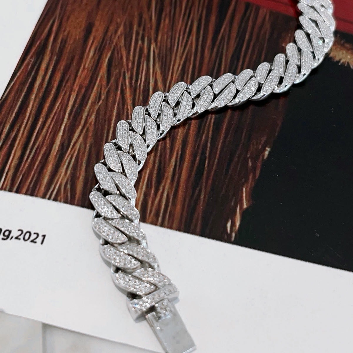 18K天然鑽石-厚金豪鑲超閃手鍊 - 第3張圖 18K天然鑽石-厚金豪鑲超閃手鍊