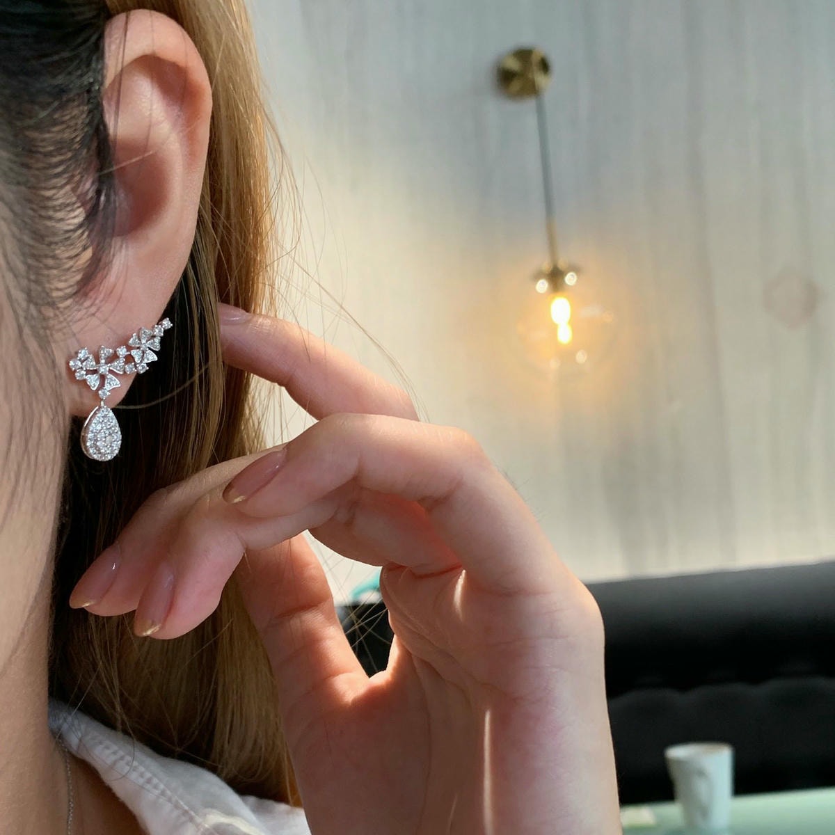 18K天然鑽石-水滴花瓣耳環