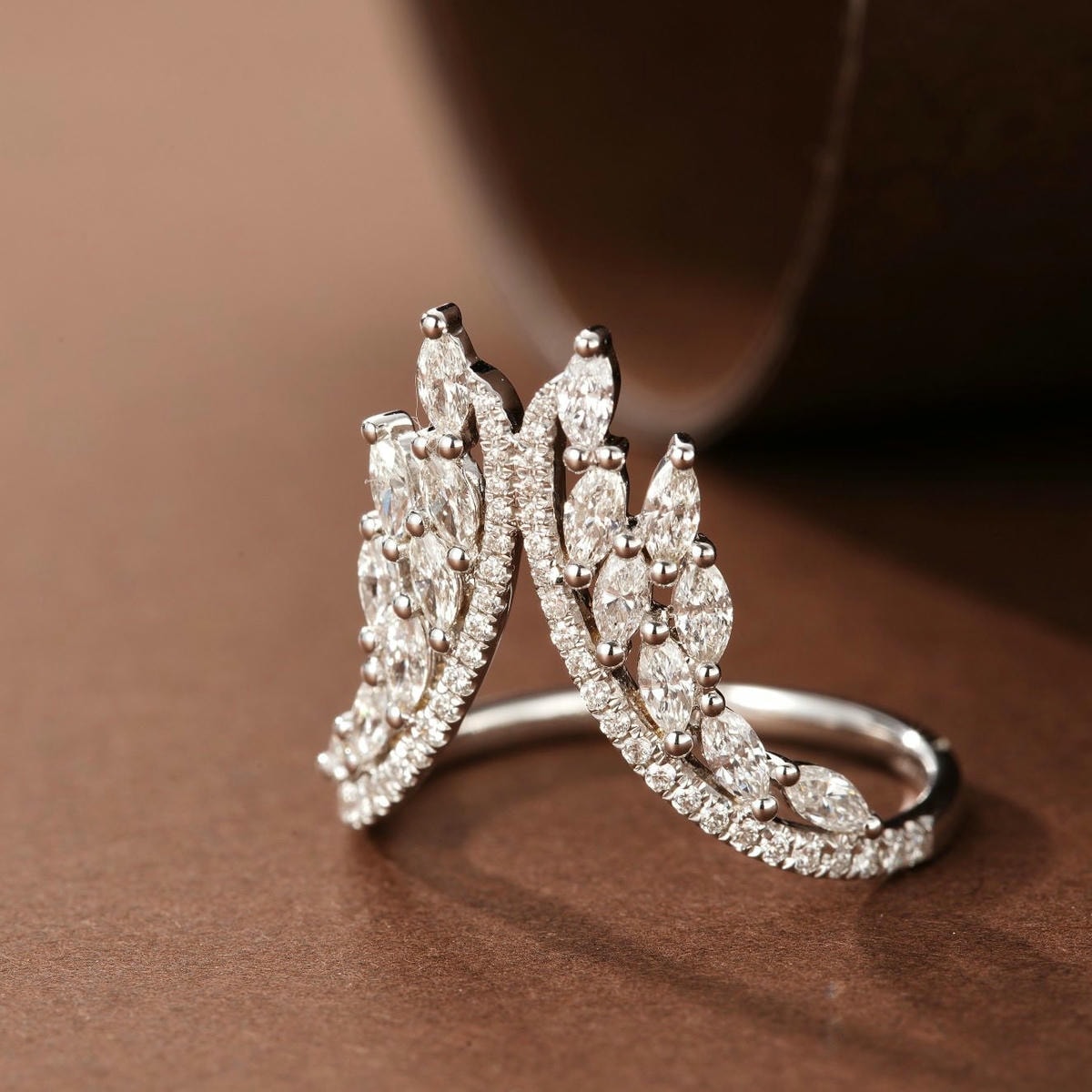 18K天然鑽石-馬眼火焰戒指