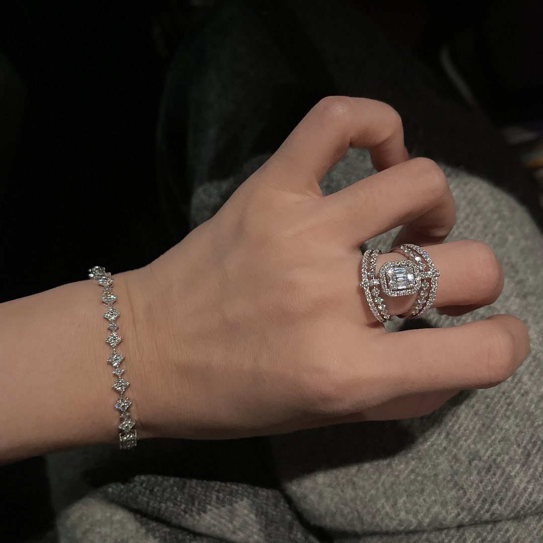 18K天然鑽石-細緻皇族風戒指