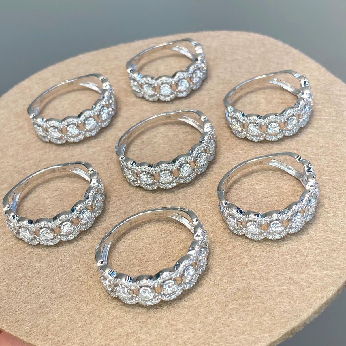 18K天然鑽石-優雅蕾絲戒指