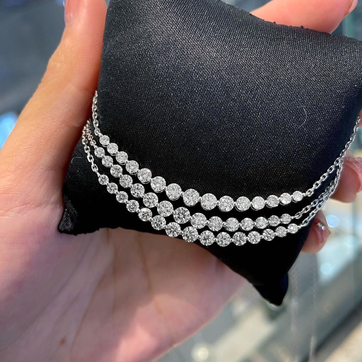 18K天然鑽石-細緻微笑項鍊