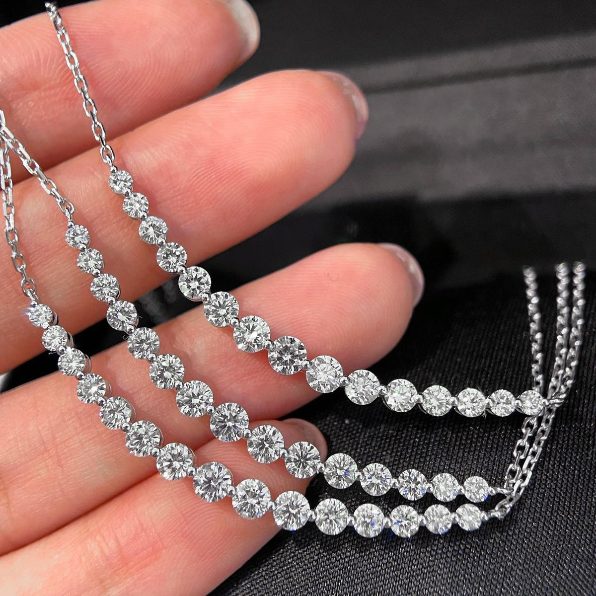 18K天然鑽石-細緻微笑項鍊