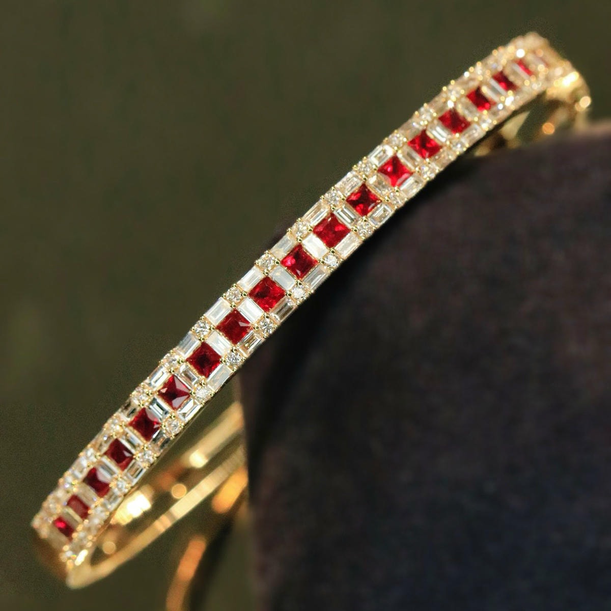 18K天然紅寶石-個性間隔手鐲 - 第3張圖 18K天然紅寶石-個性間隔手鐲