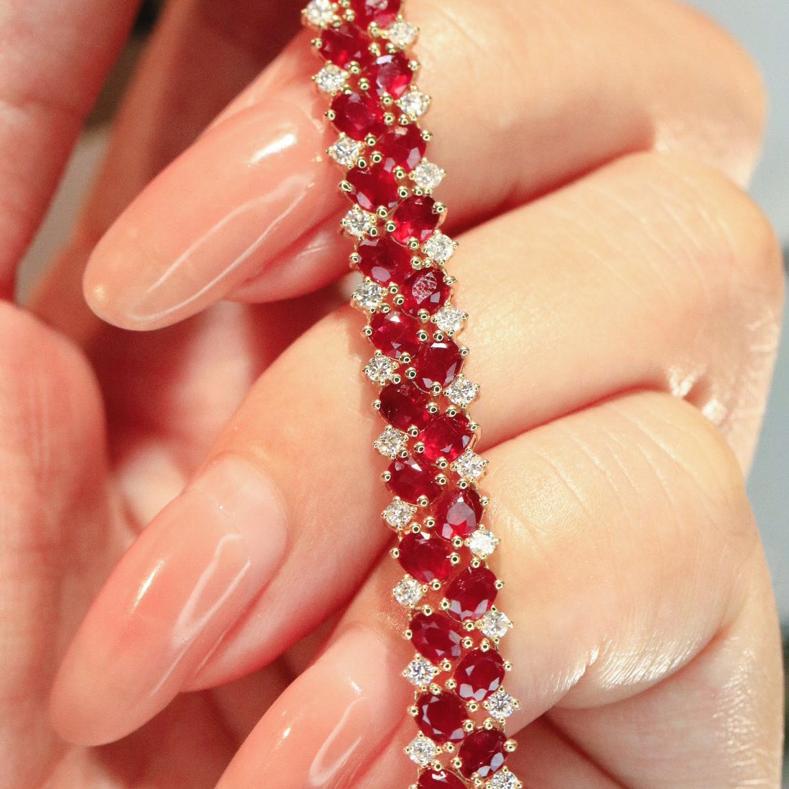 18K天然紅寶石-氣質蕾絲感手鐲 - 第3張圖 18K天然紅寶石-氣質蕾絲感手鐲