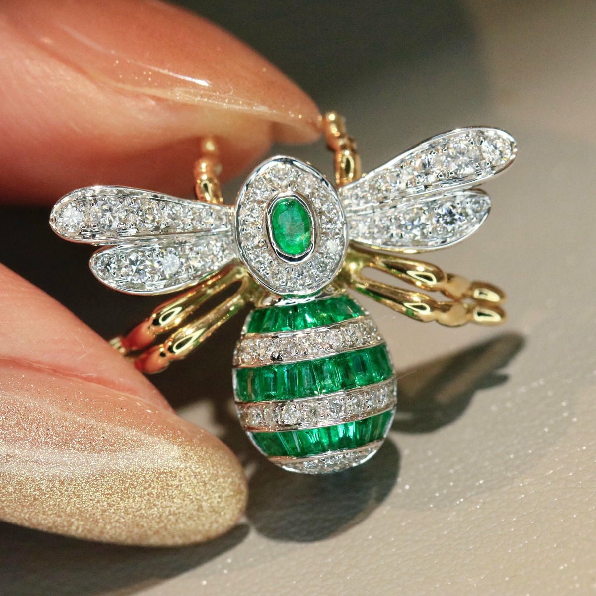 18K天然紅寶石/祖母綠-蜜蜂胸墜兩用款 - 第6張圖 18K天然紅寶石/祖母綠-蜜蜂胸墜兩用款