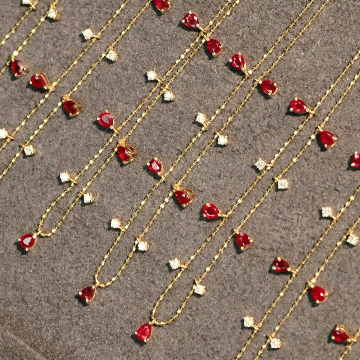 18K天然紅寶石-滿天星項鍊