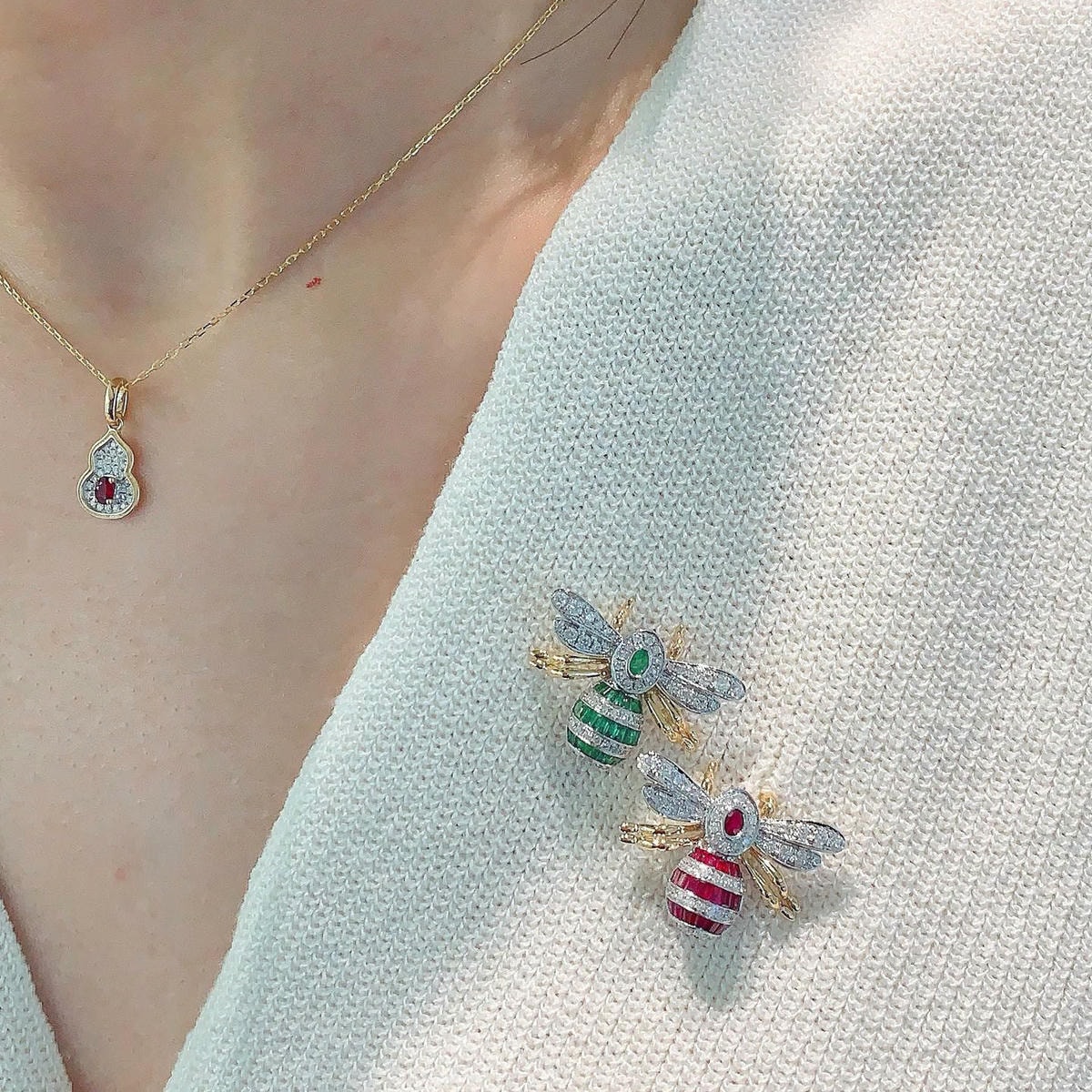 18K天然紅寶石/祖母綠-蜜蜂胸墜兩用款