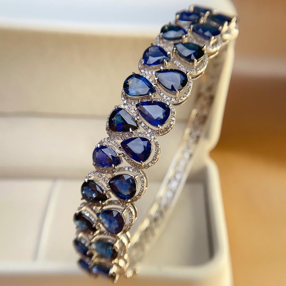 18K天然藍寶石-名媛貴氣手鐲