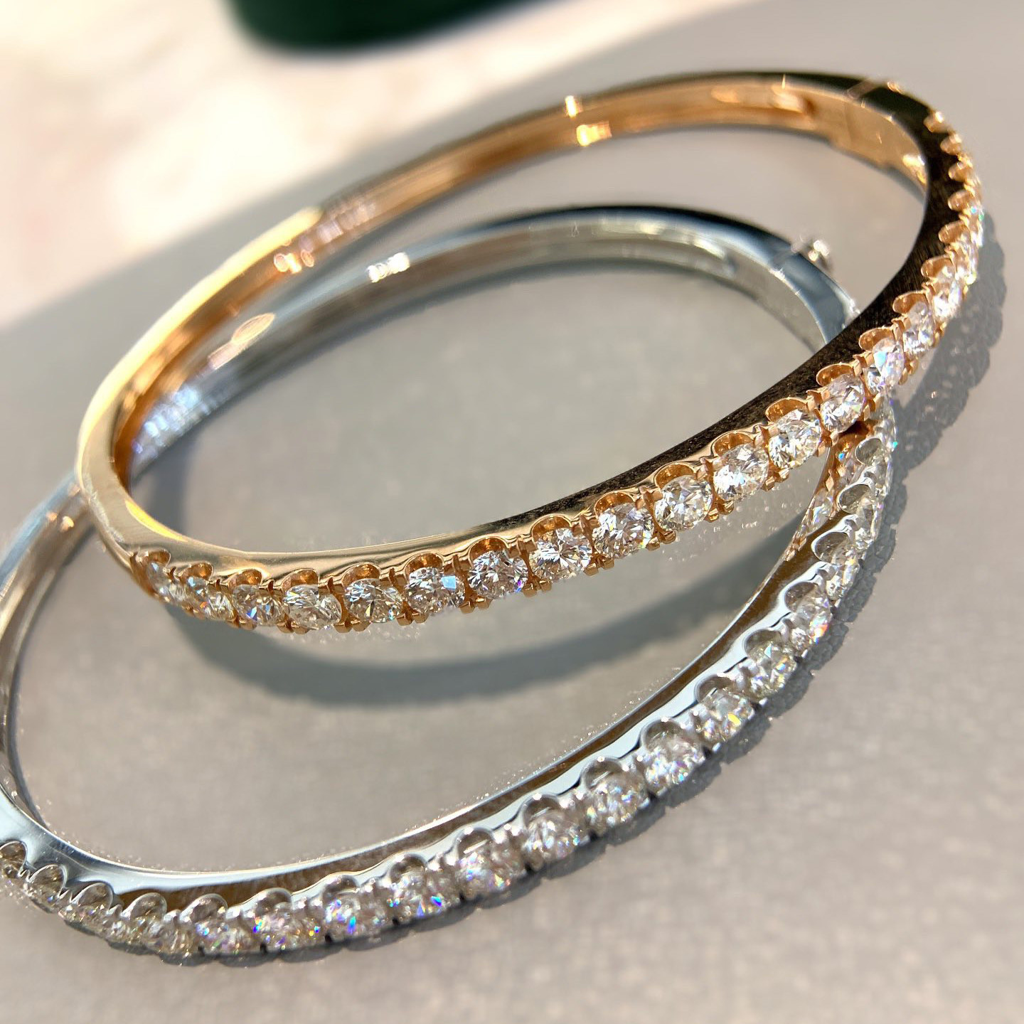 18K天然鑽石-牛頭經典手鐲