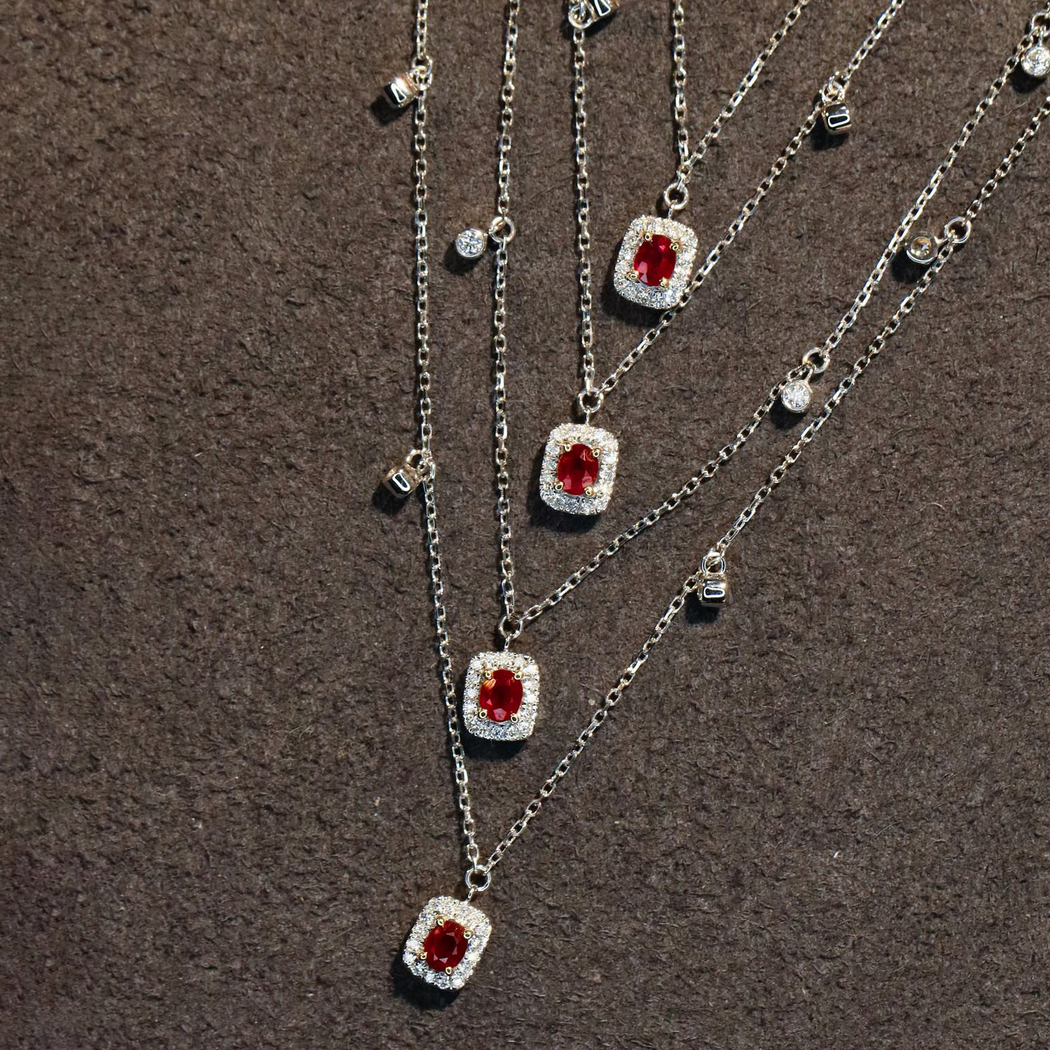 18K天然紅寶石-漫天星光項鍊