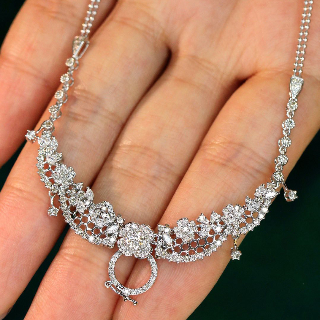 18K天然鑽石-花漾萬能扣項鍊