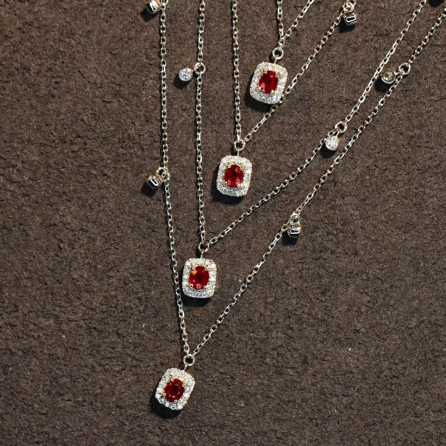 18K天然紅寶石-漫天星光項鍊