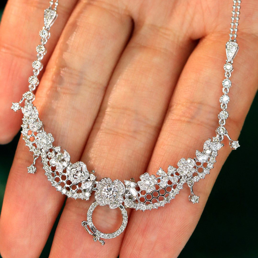 18K天然鑽石-花漾萬能扣項鍊