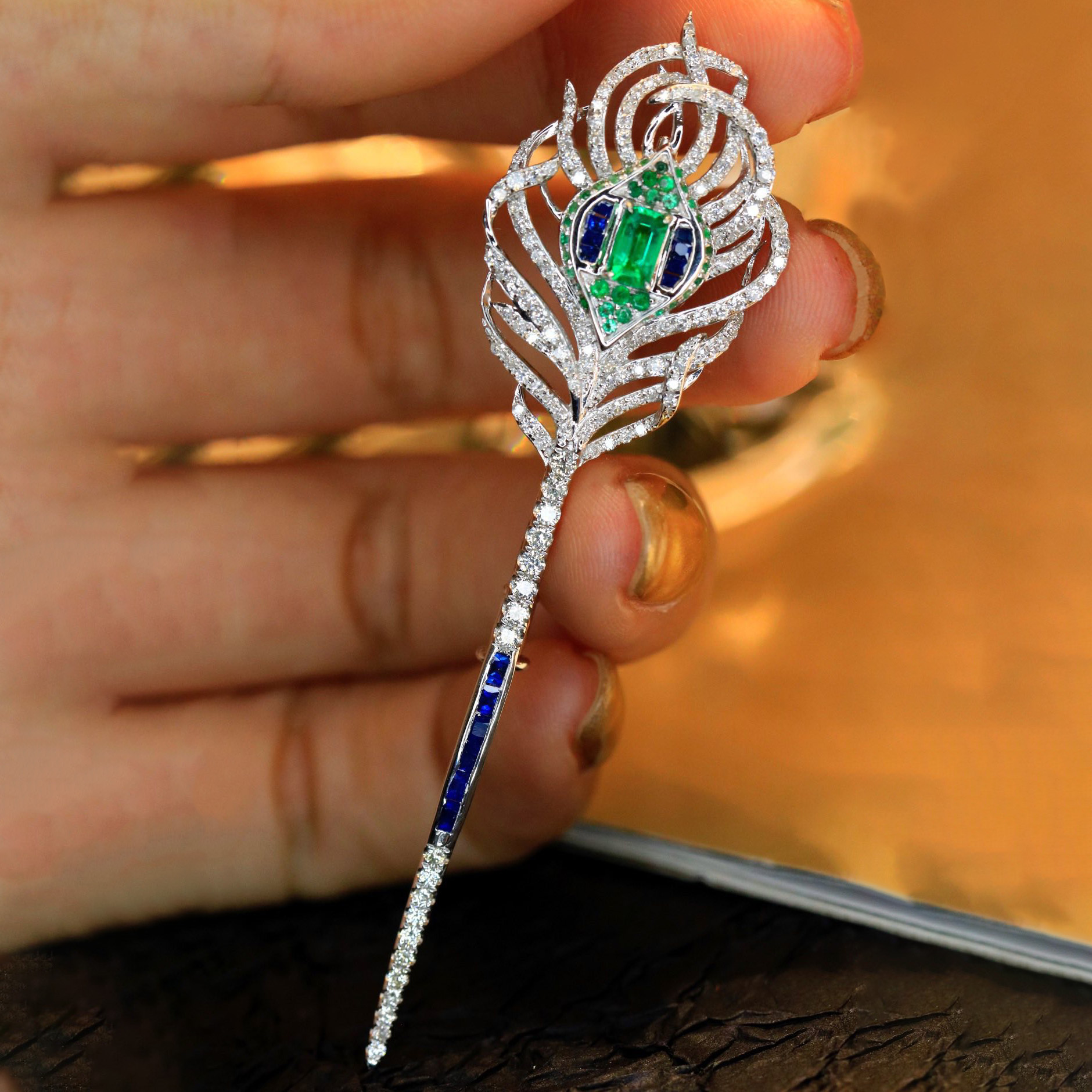 首頁 - 第12張圖 18K天然祖母綠-浪漫羽毛胸針