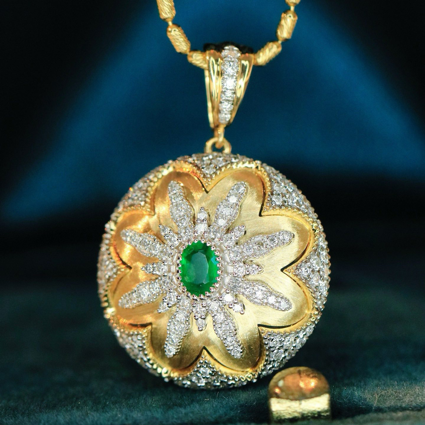 18K天然祖母綠-復古拉絲墜飾 - 第2張圖 18K天然祖母綠-復古拉絲墜飾