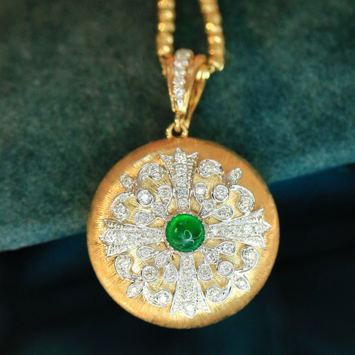 18K天然祖母綠-復古拉絲墜飾 - 第6張圖 18K天然祖母綠-復古拉絲墜飾